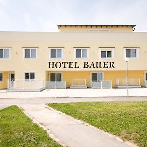 Hotel Bauer